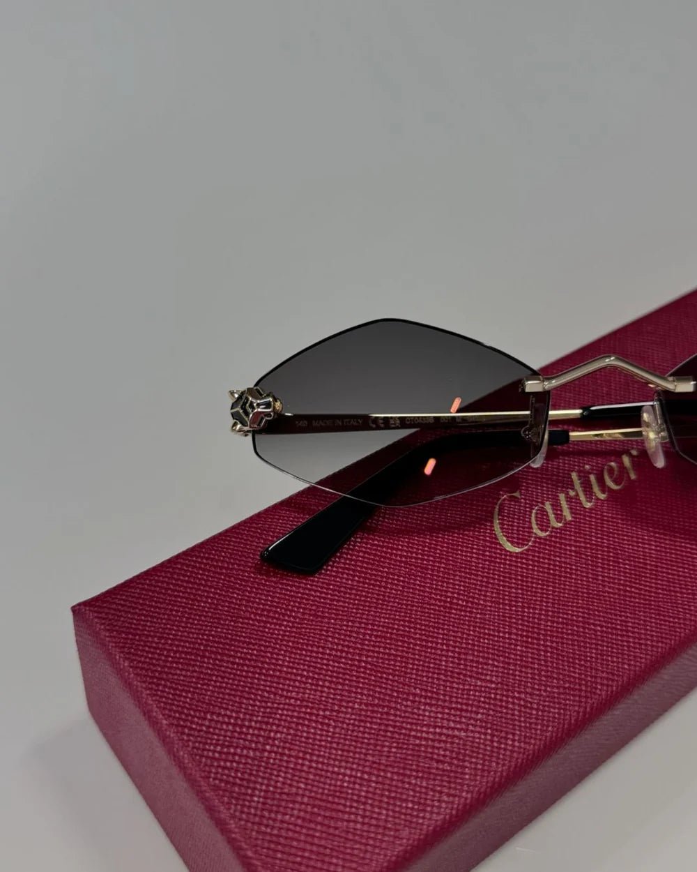 Clashier Shawor - Vichyluxury