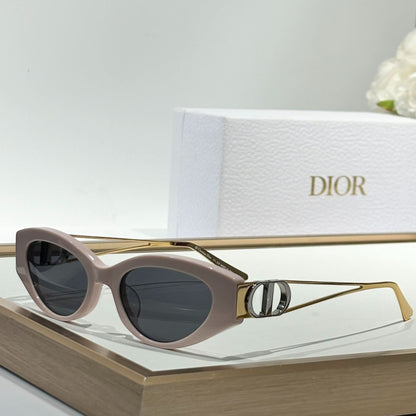 Dio 30Montaigne - Vichyluxury