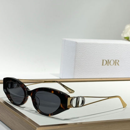 Dio 30Montaigne - Vichyluxury