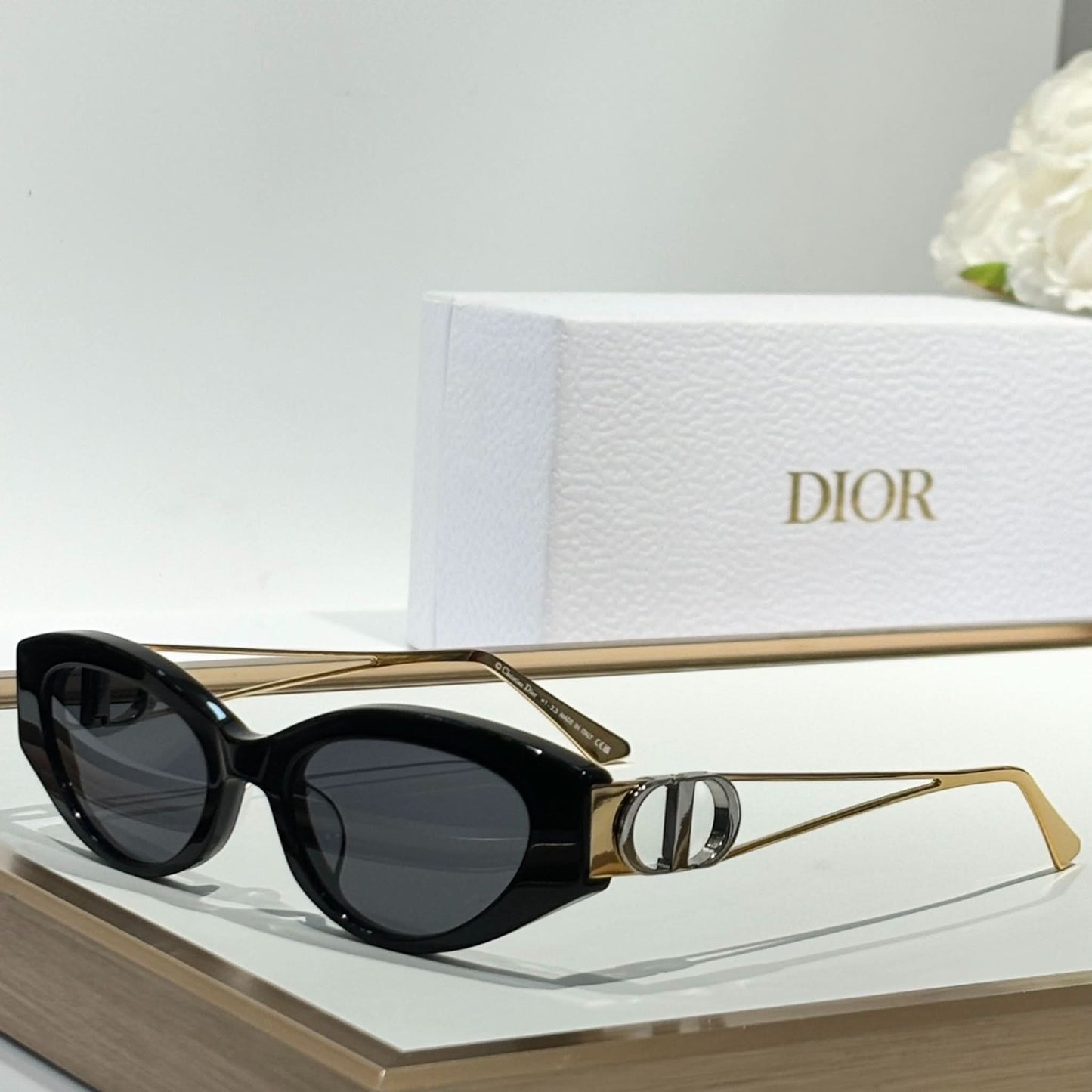Dio 30Montaigne - Vichyluxury