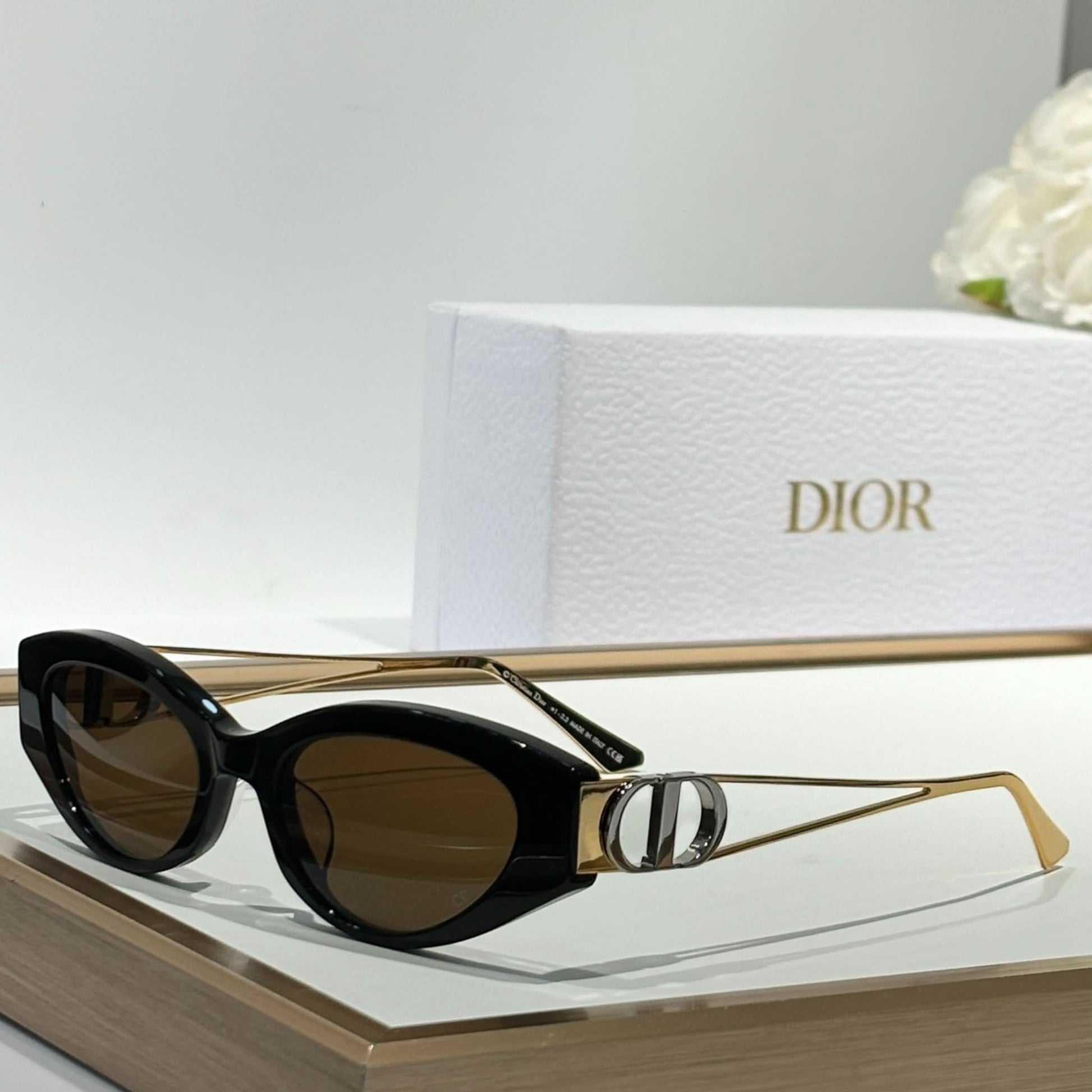 Dio 30Montaigne - Vichyluxury