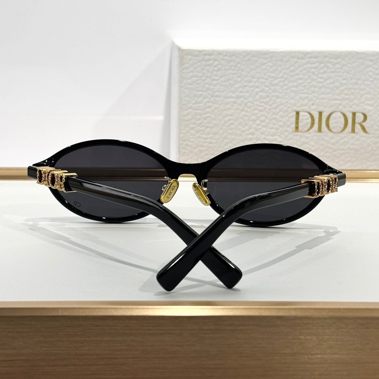 Dio Crystal Signature - Vichyluxury