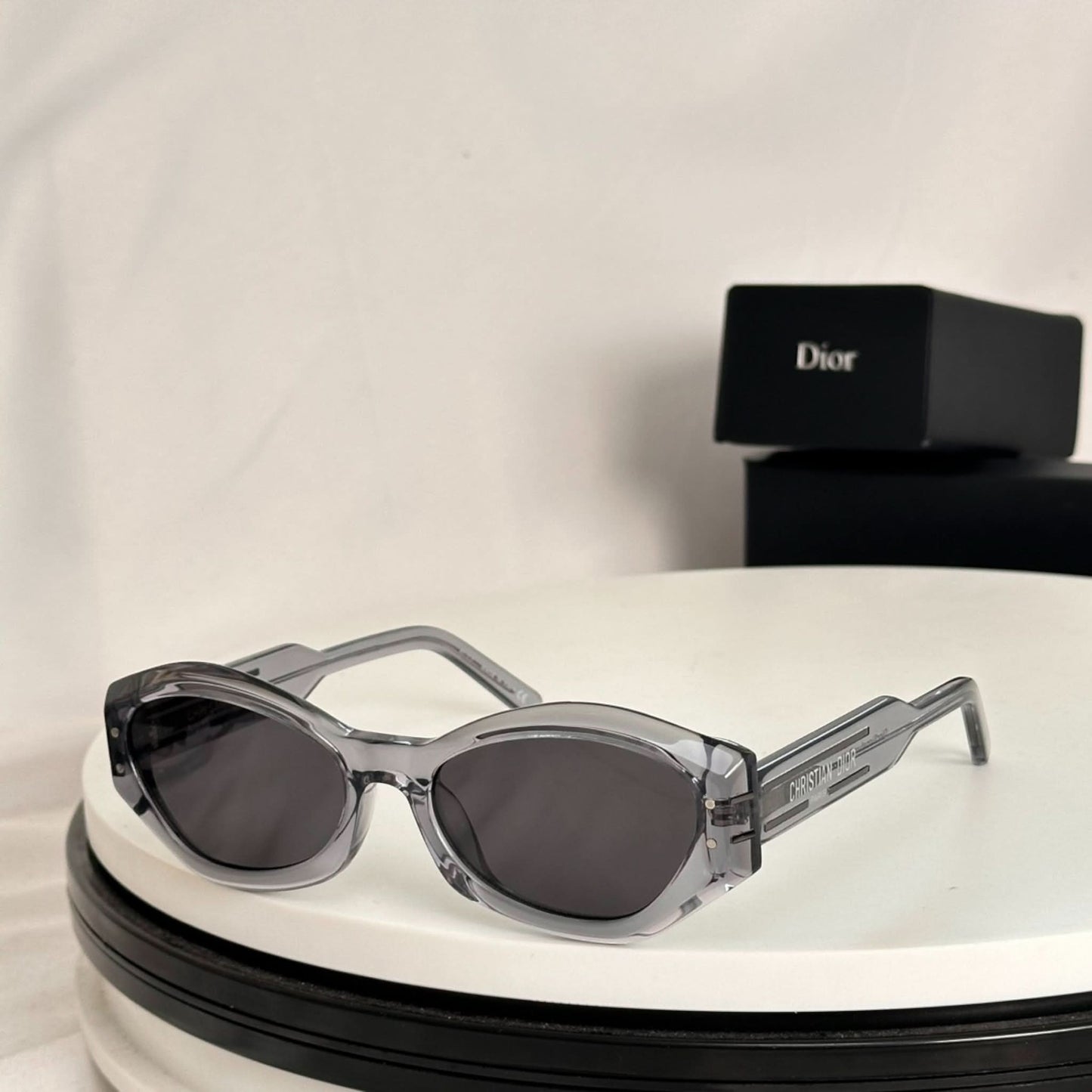 Dio Geometric - Vichyluxury