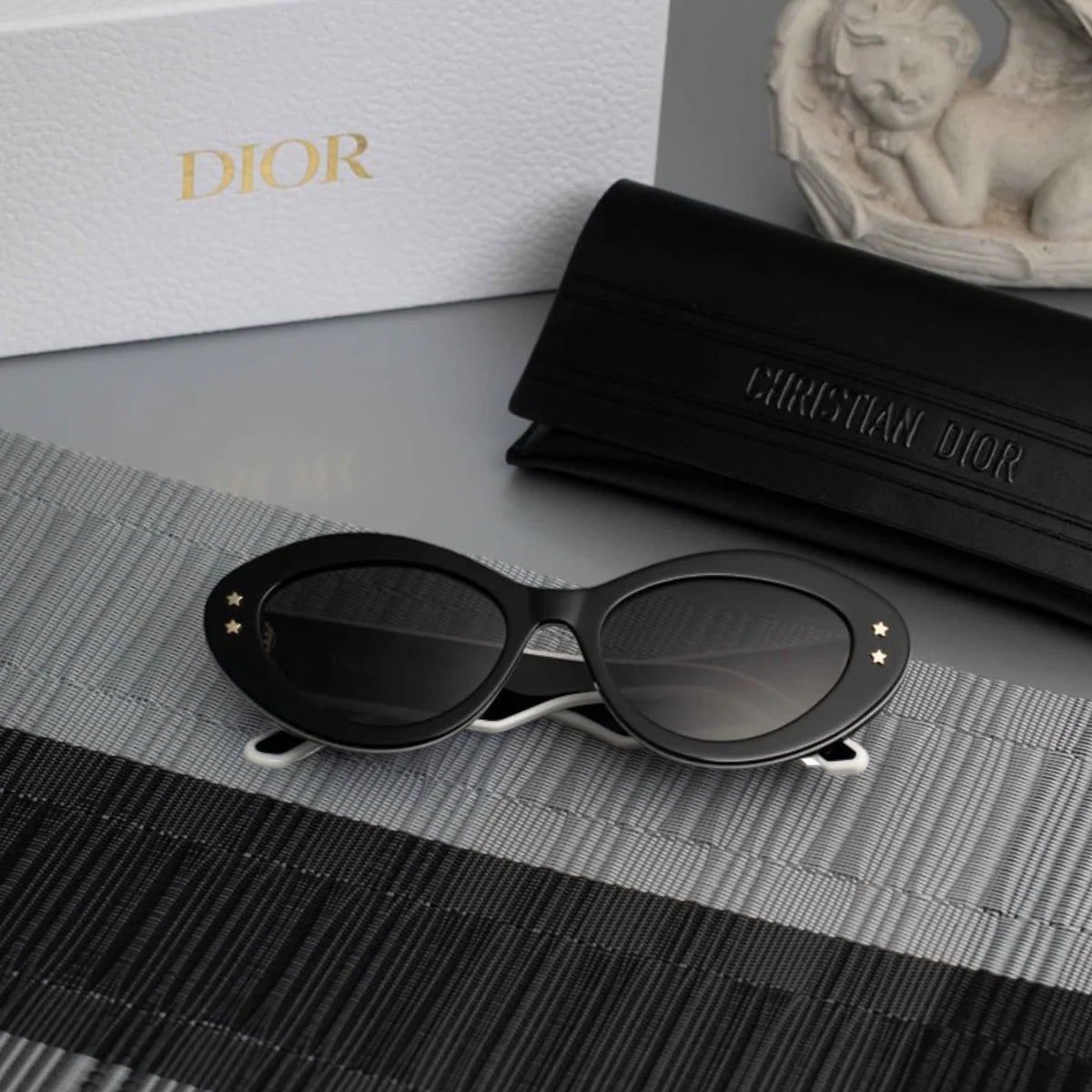 Dio Lucky Star Oval - Vichyluxury