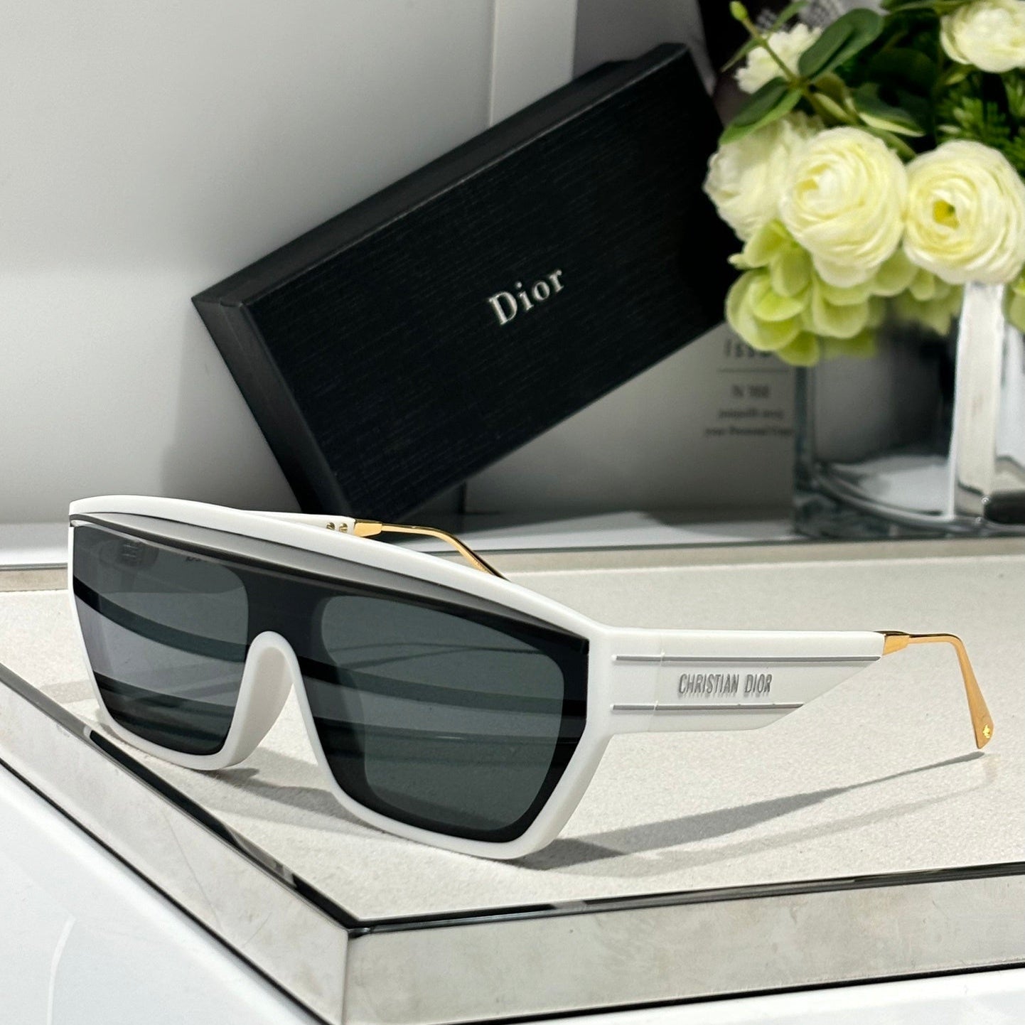 Dio Shield Signature - Vichyluxury