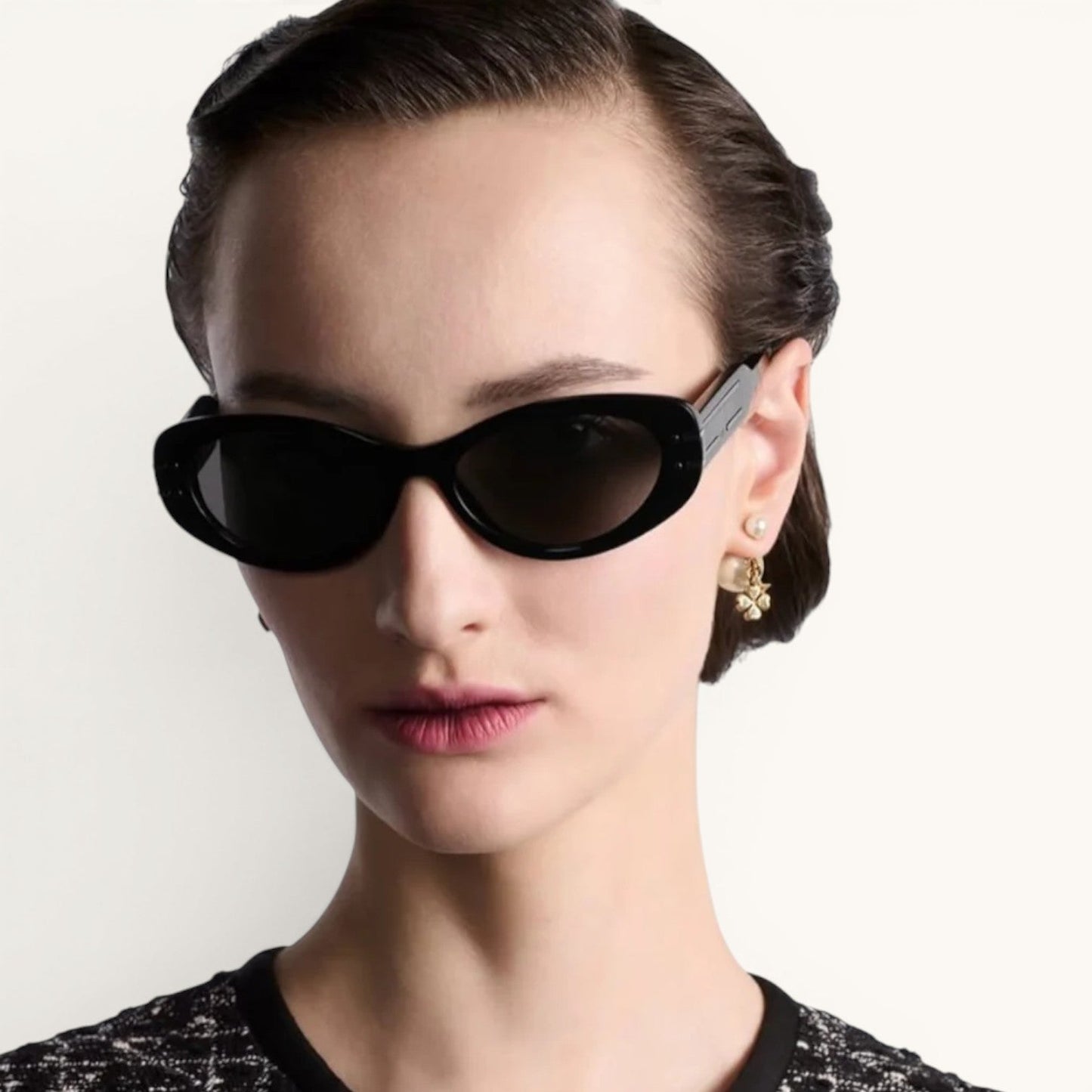 Dio Signature Oval - Vichyluxury