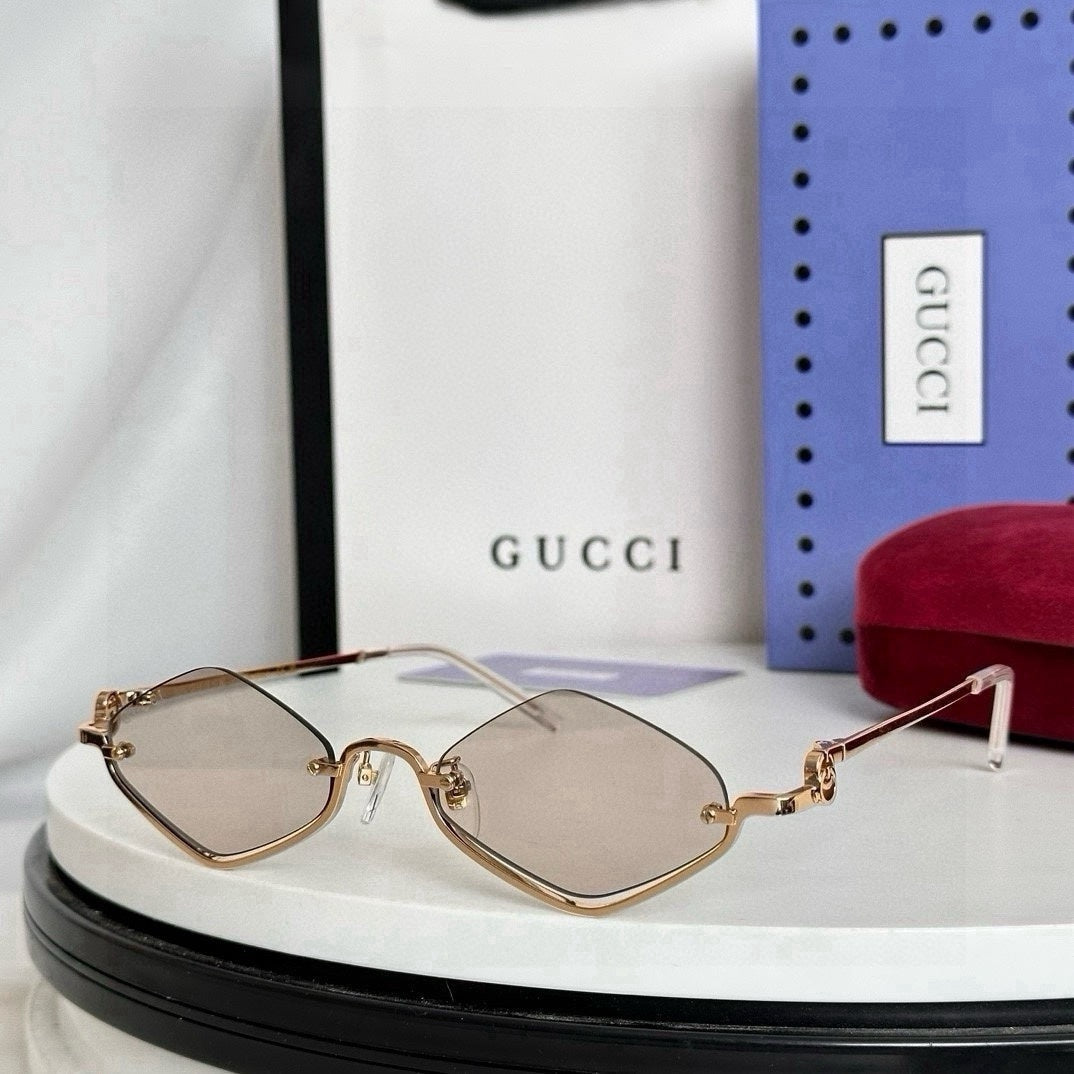 Guci Diamond Geometric - Vichyluxury
