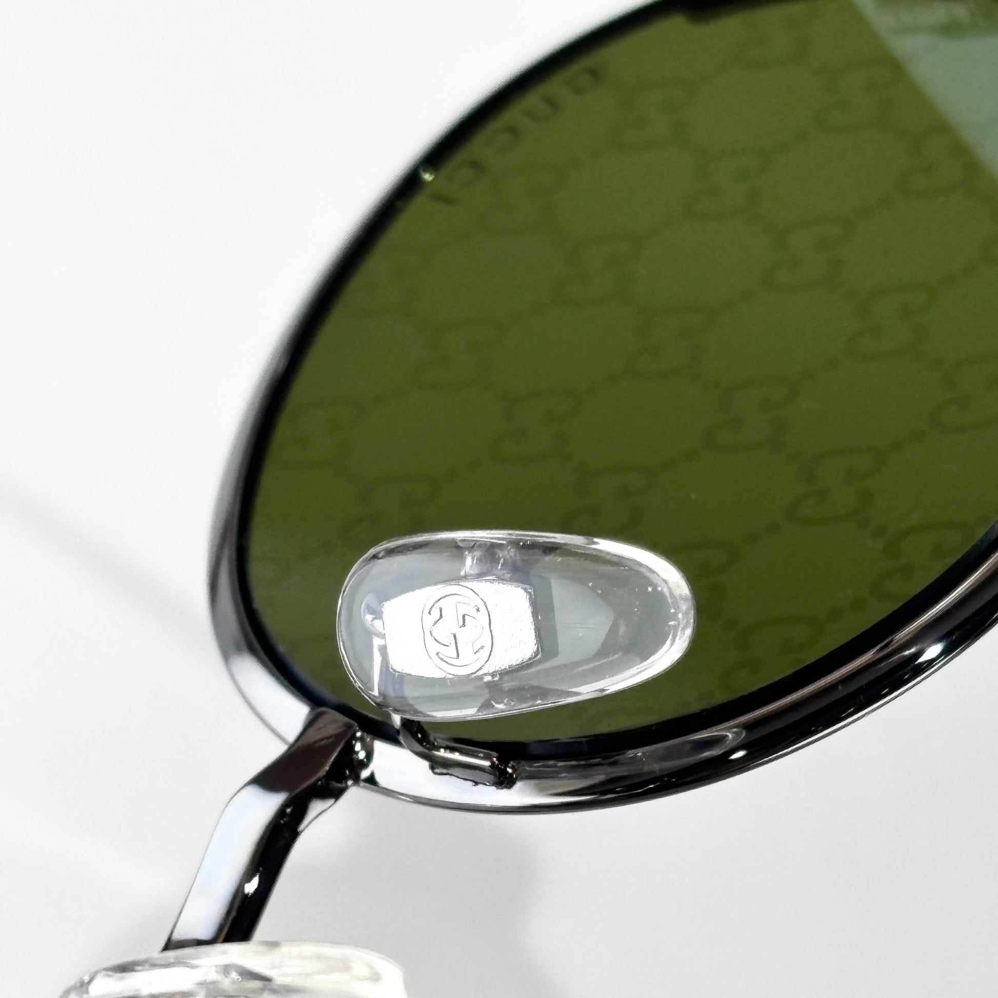 Guci Monogram Round - Vichyluxury