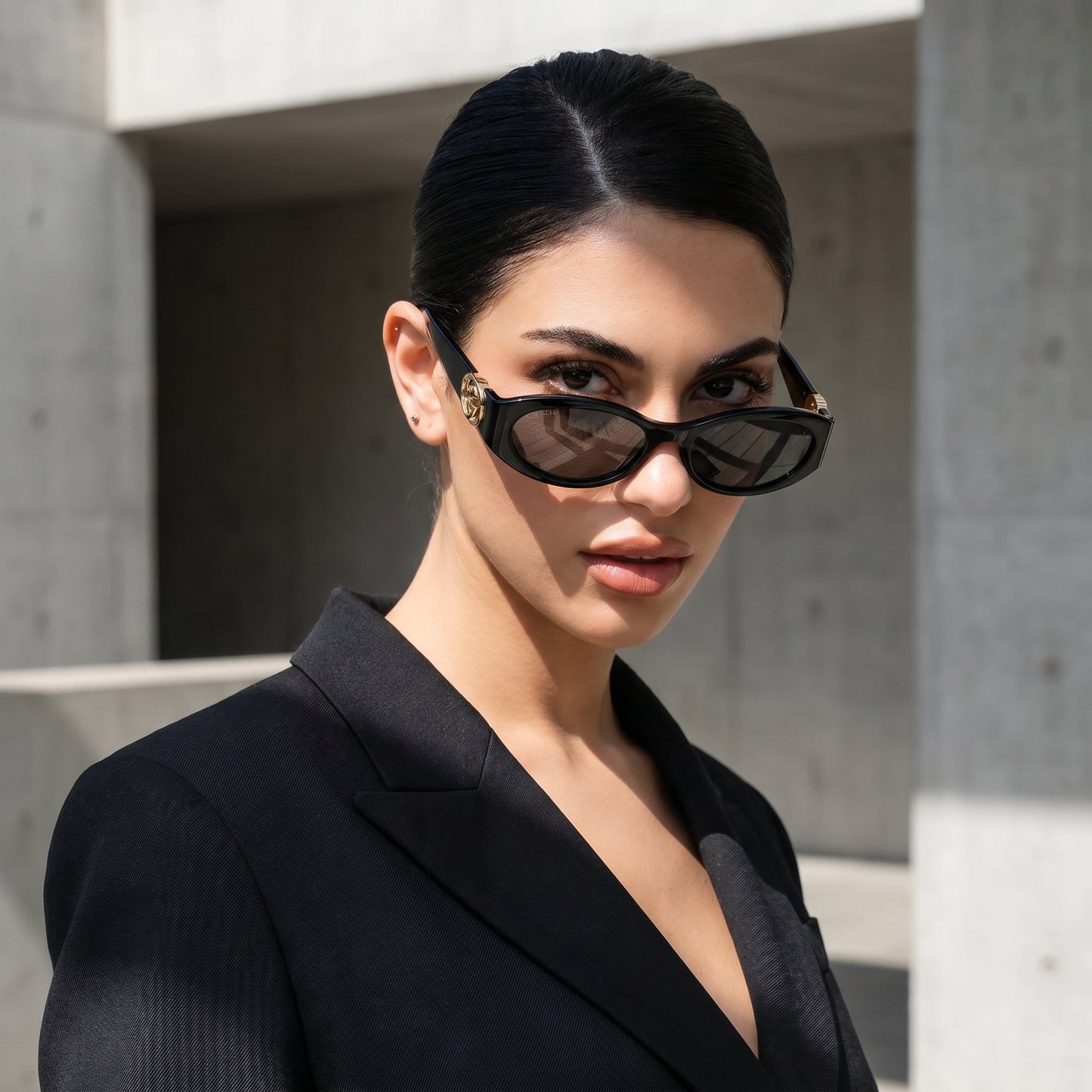 Guci Signature Oval - Vichyluxury