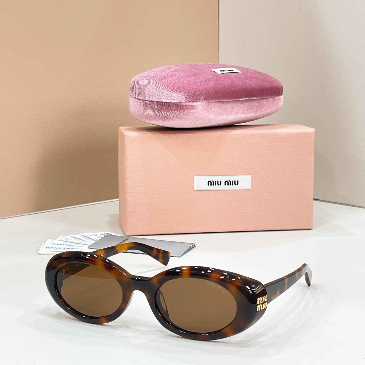 Myu Myu Bold Oval - Vichyluxury
