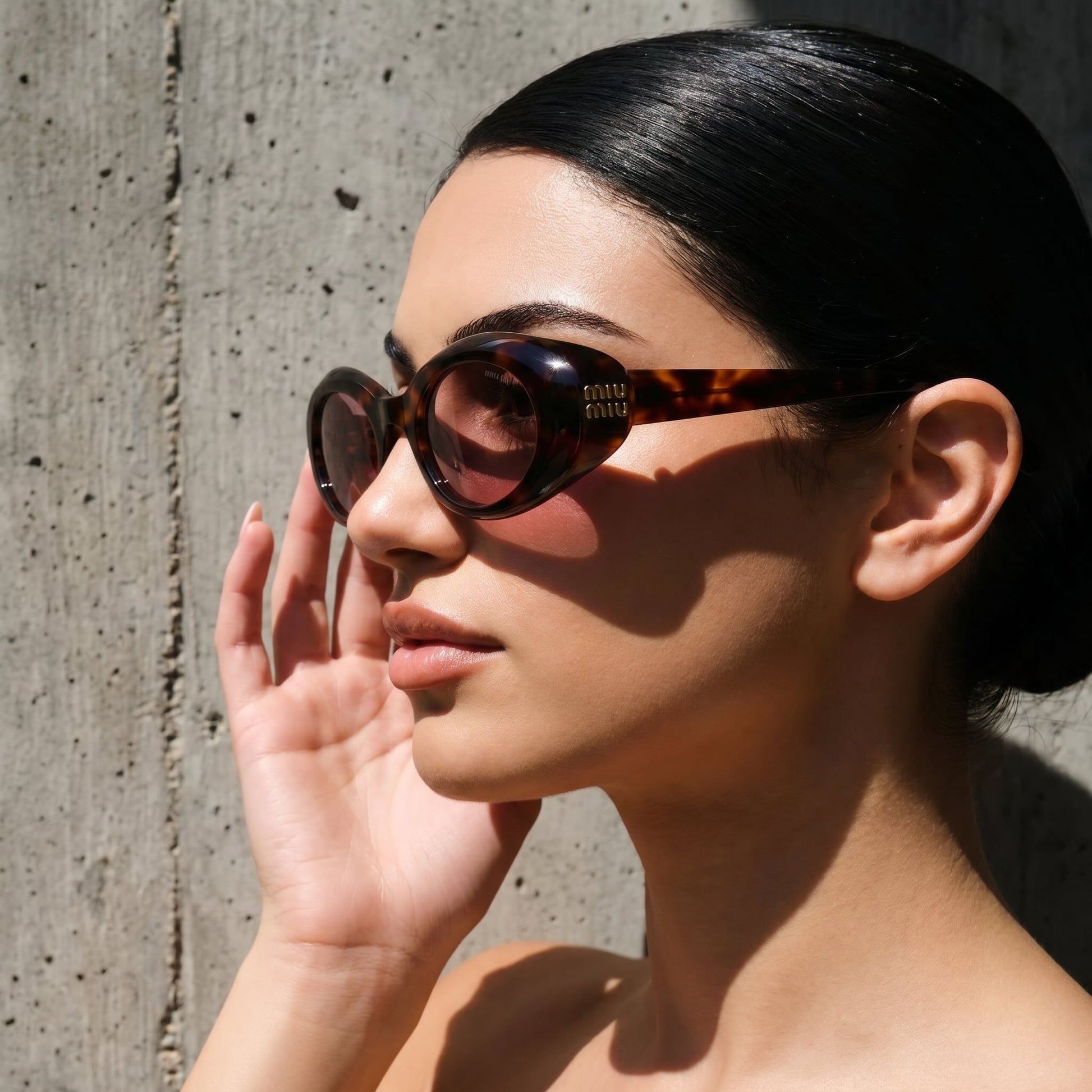 Myu Myu Bold Oval - Vichyluxury