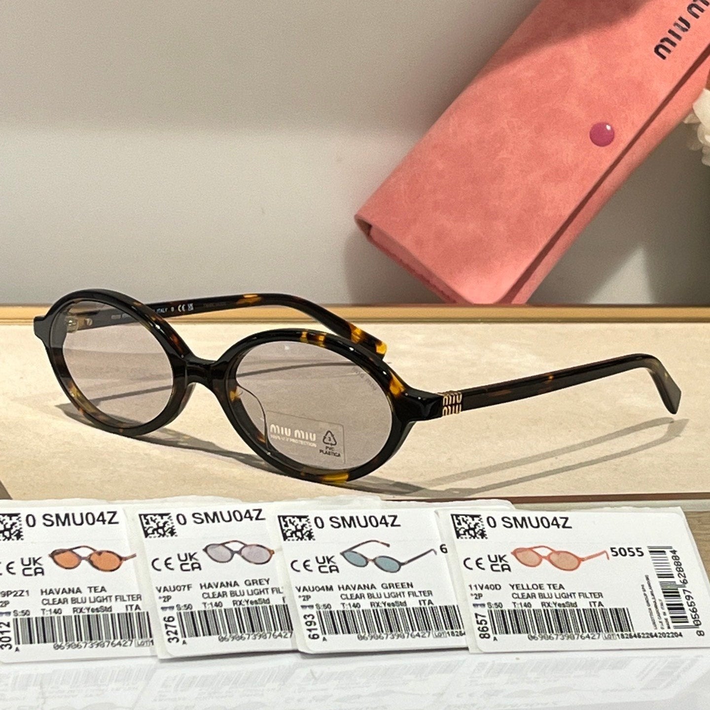 Myu Myu Glimpse Black - Vichyluxury