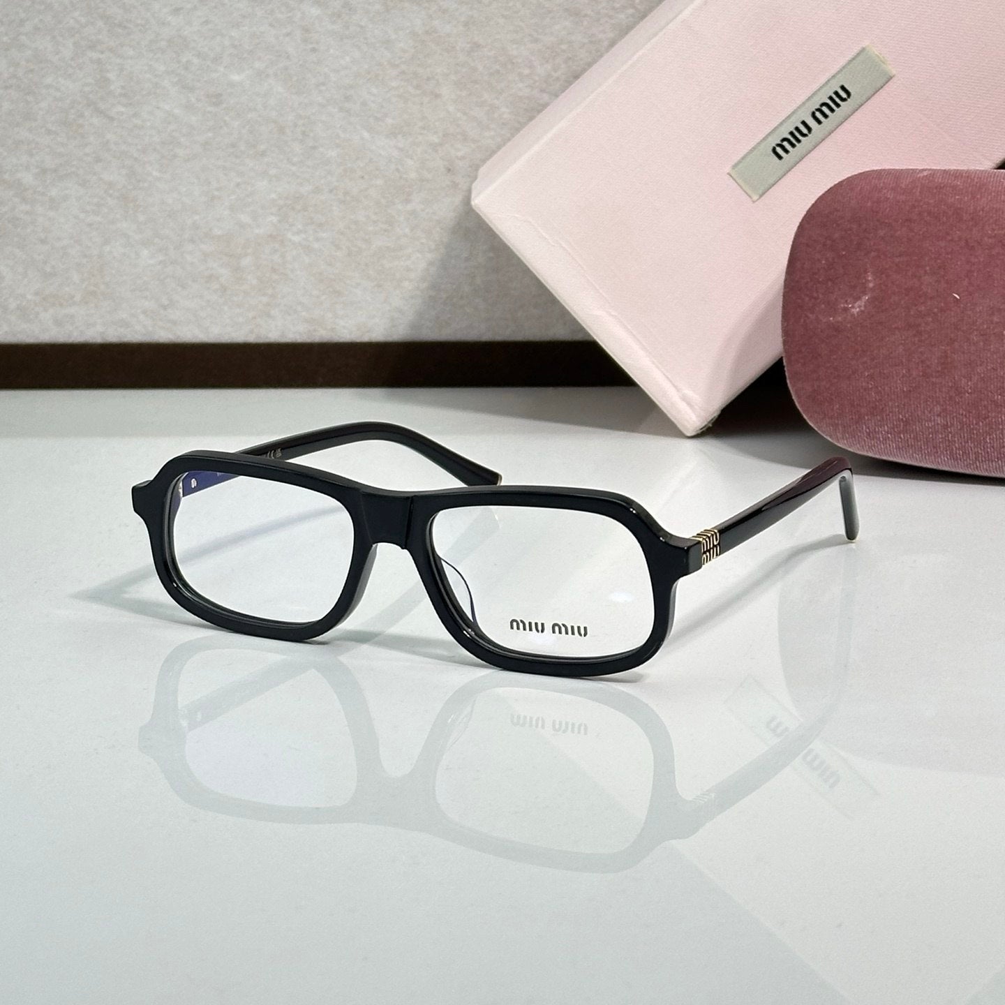 Myu Myu Sporty Retro - Vichyluxury