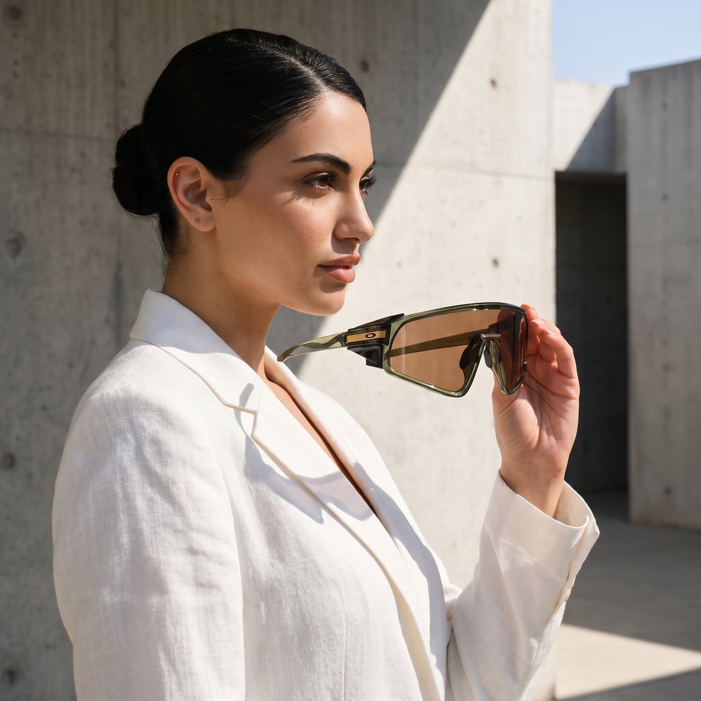 Oakl Cyber Shield - Vichyluxury