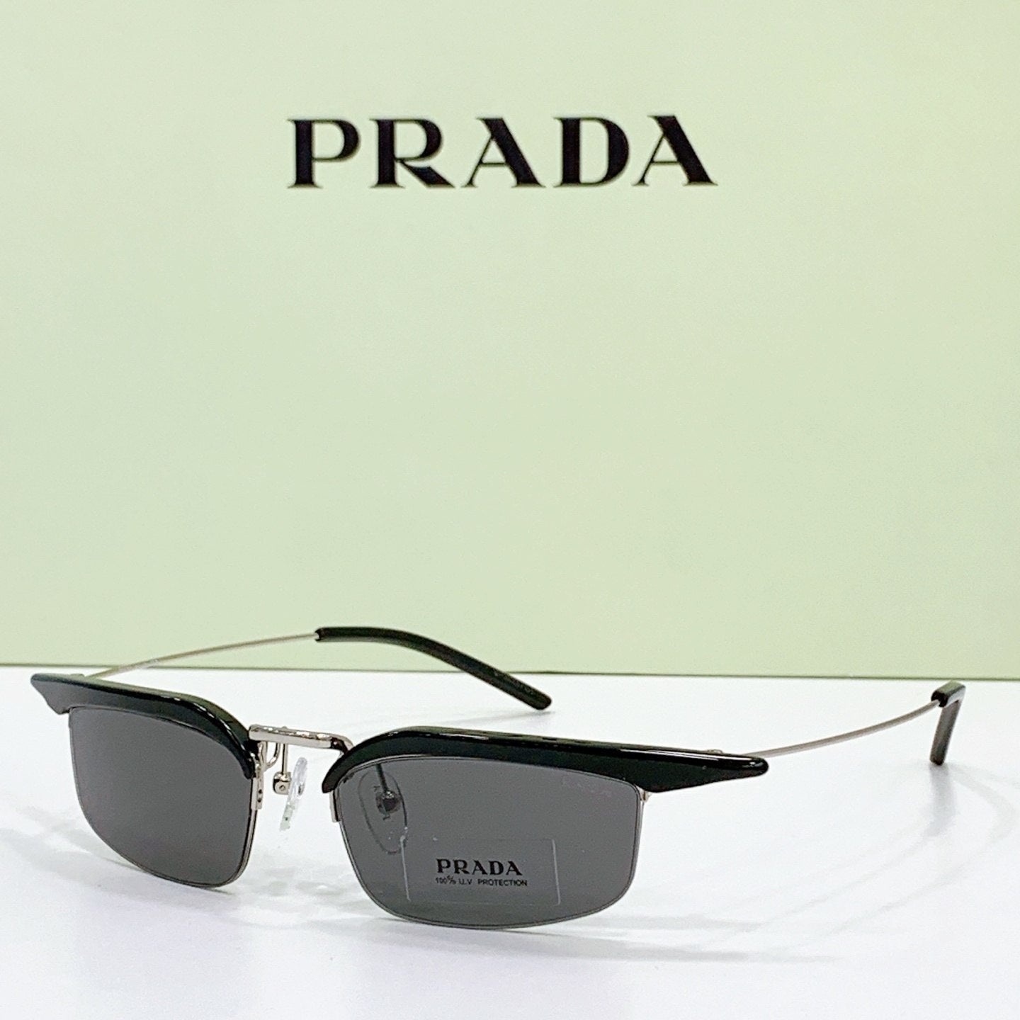 Prad Avant - Garde Browline - Vichyluxury