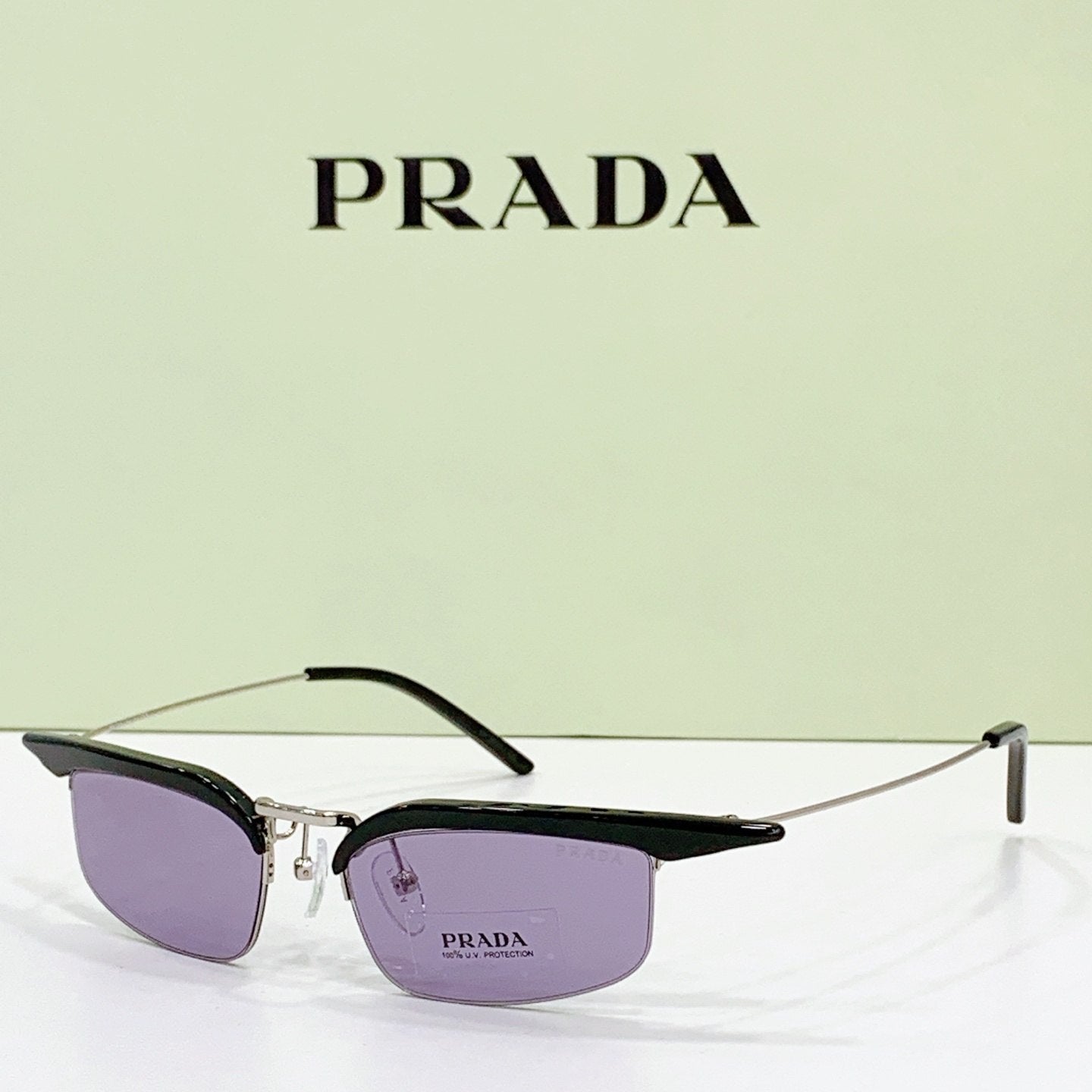 Prad Avant - Garde Browline - Vichyluxury
