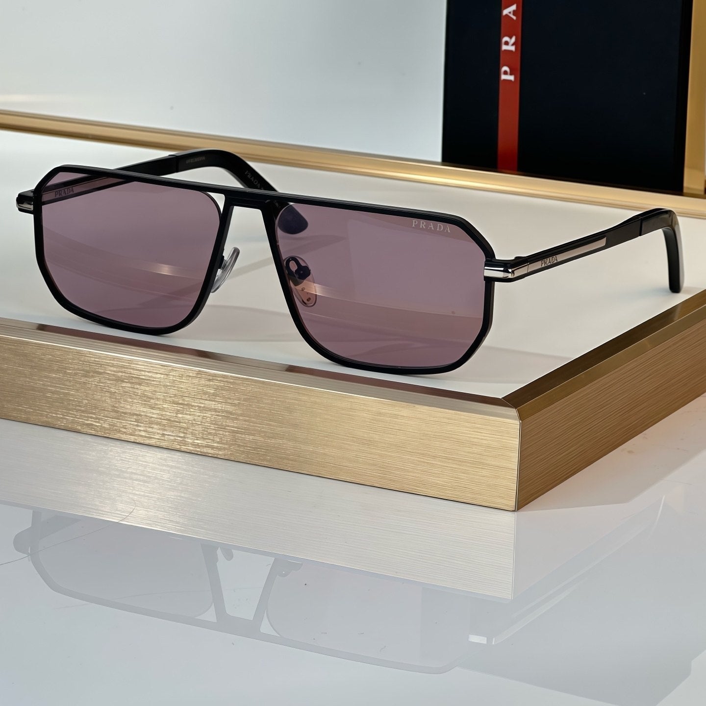 Prad Cyber Aviator - Vichyluxury