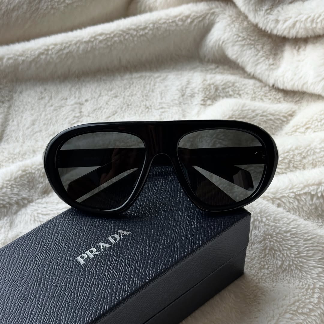Prad Fashion - Vichyluxury
