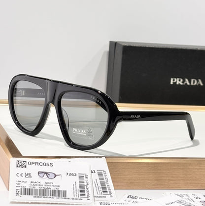 Prad Fashion - Vichyluxury