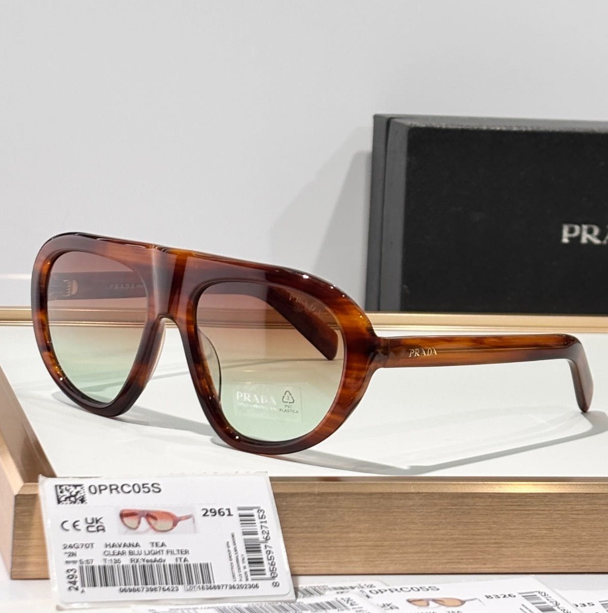 Prad Fashion - Vichyluxury