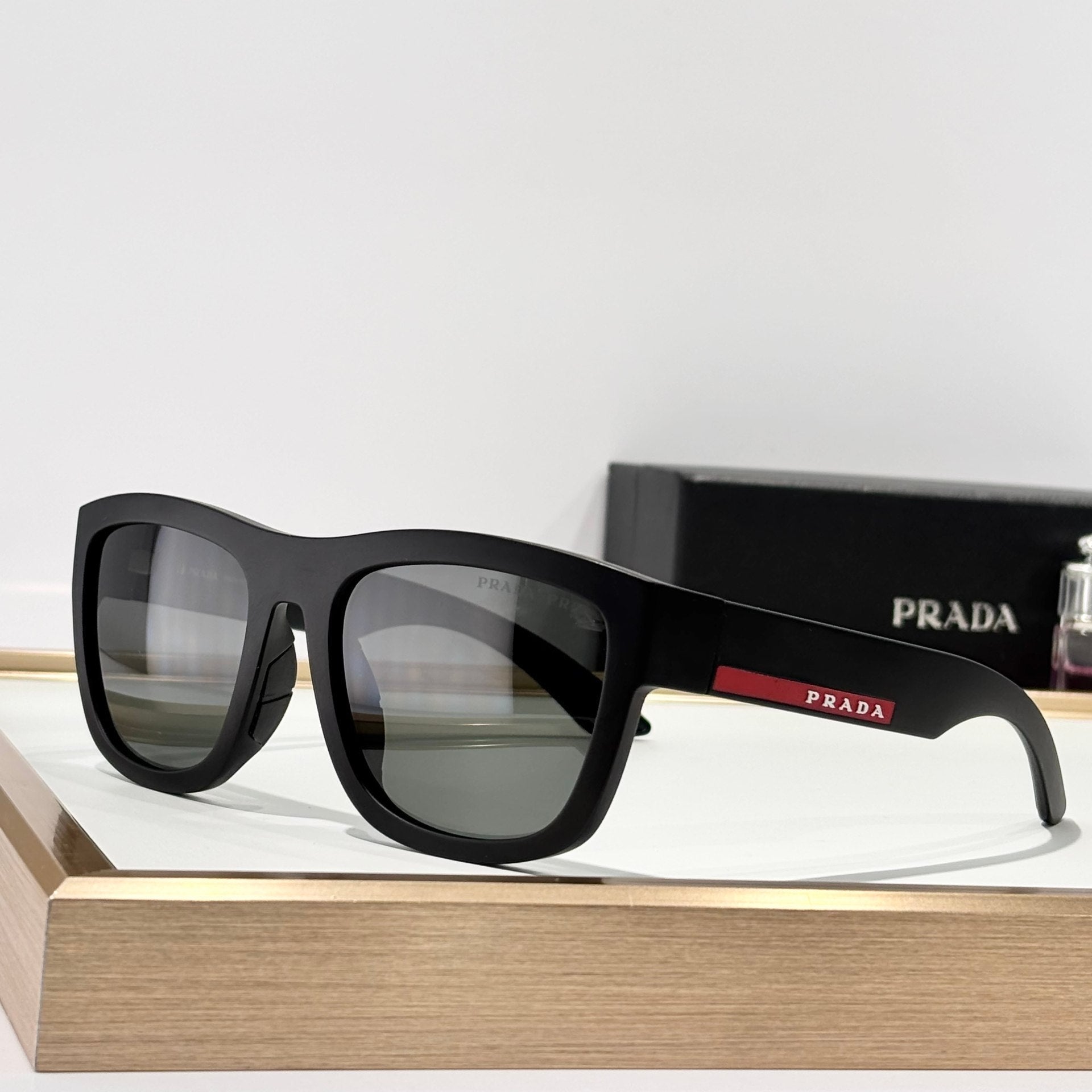 Prad Linea Rossa Active - Vichyluxury