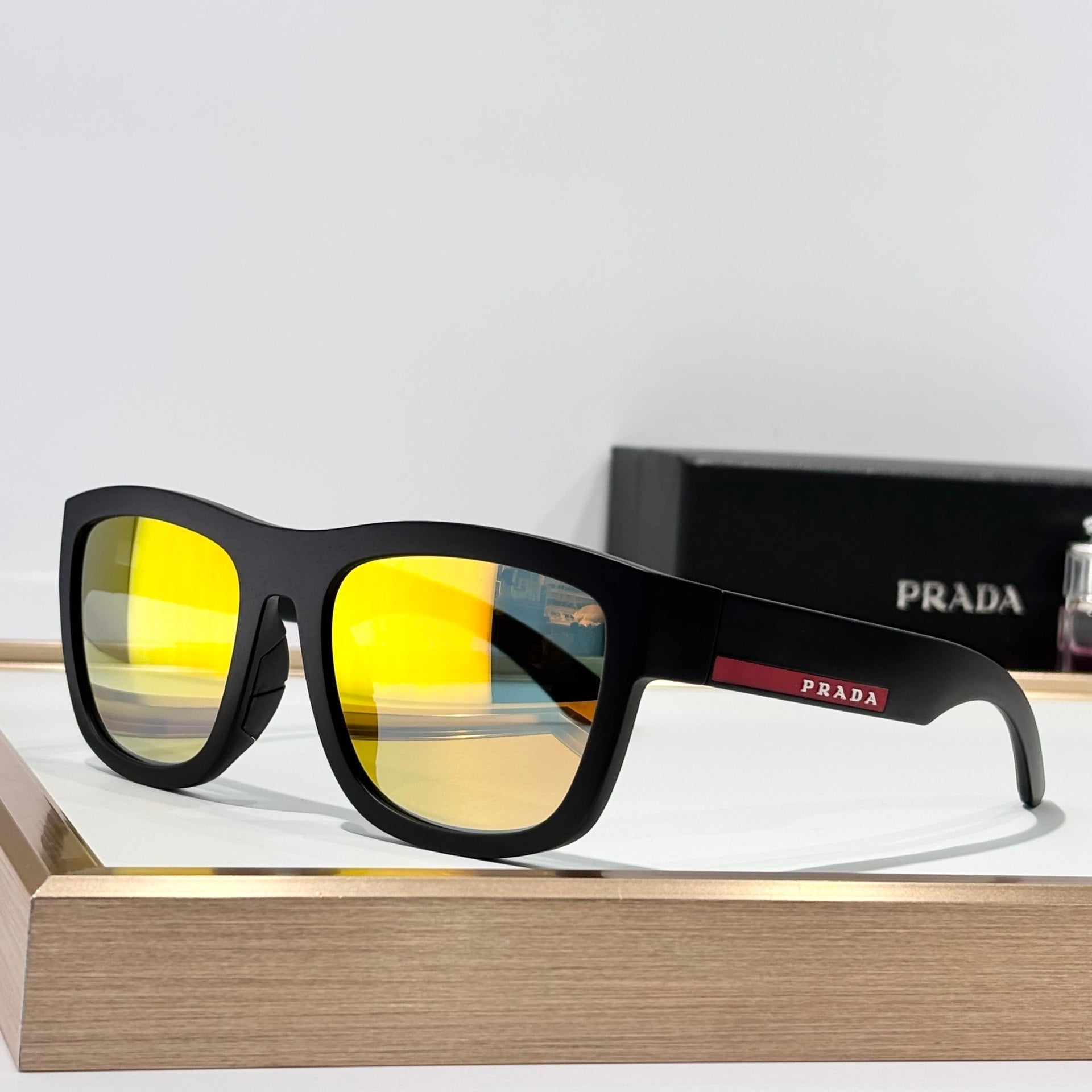 Prad Linea Rossa Active - Vichyluxury