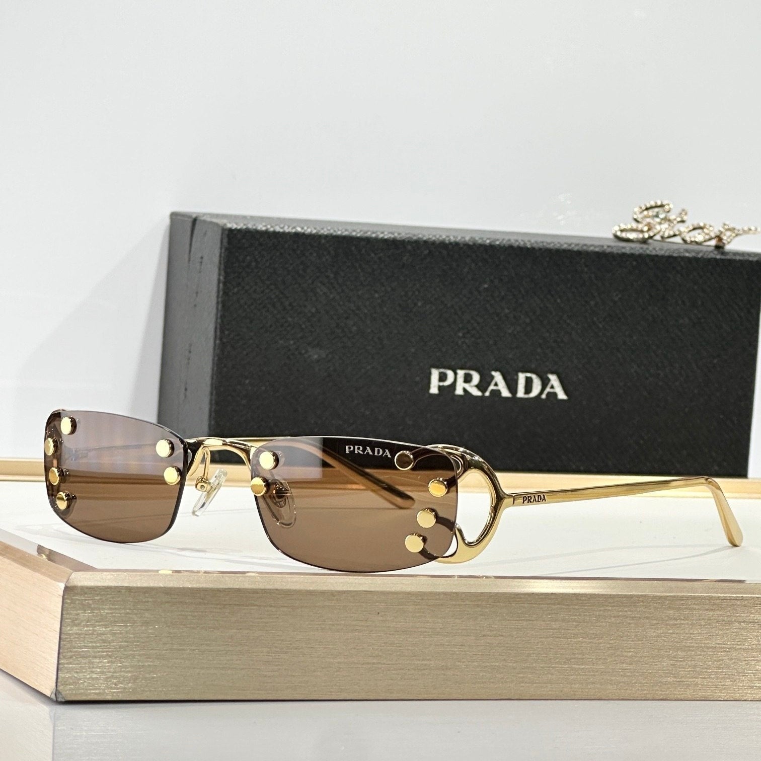 Prad Rimless Studded - Vichyluxury