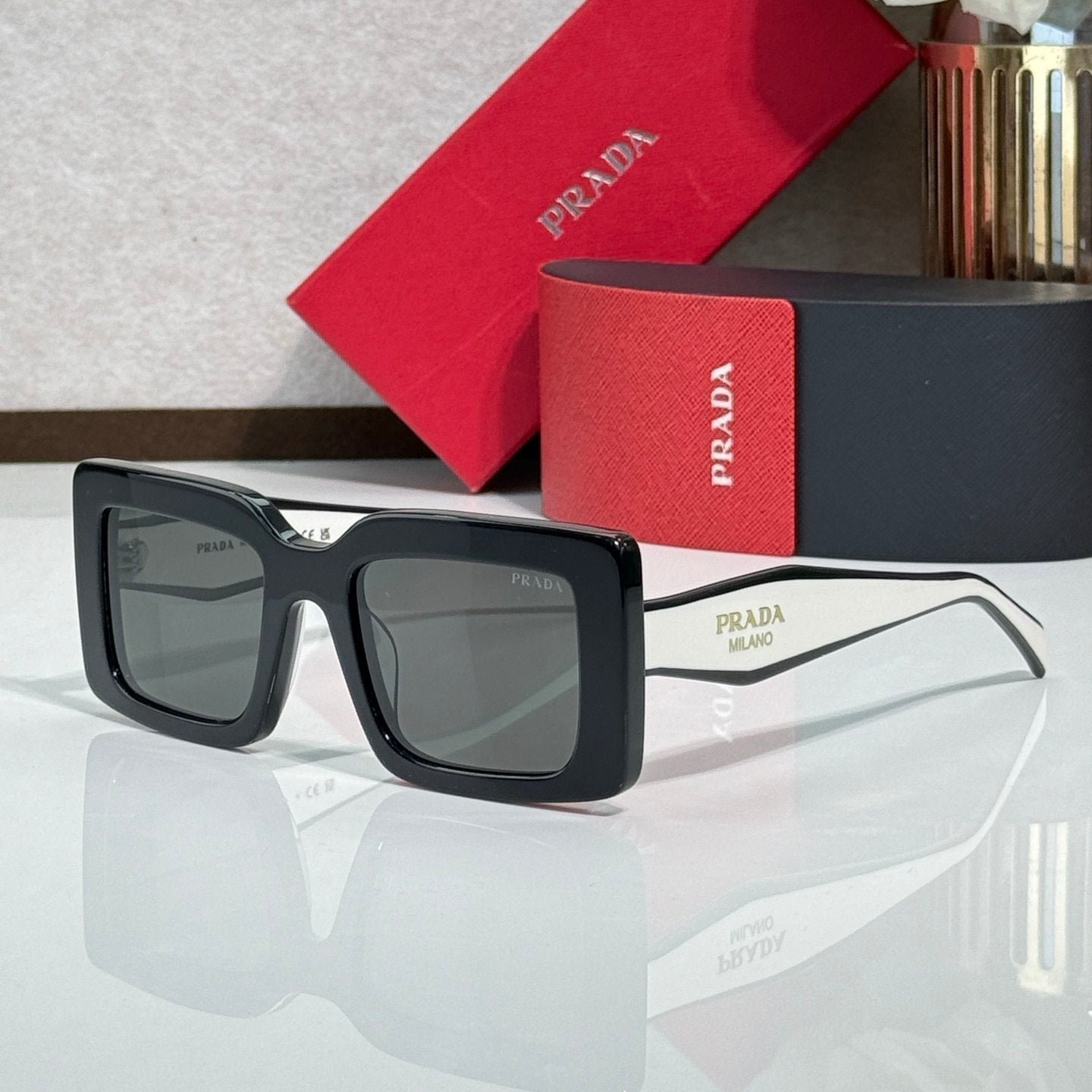 Prad Symbole Monochrome - Vichyluxury