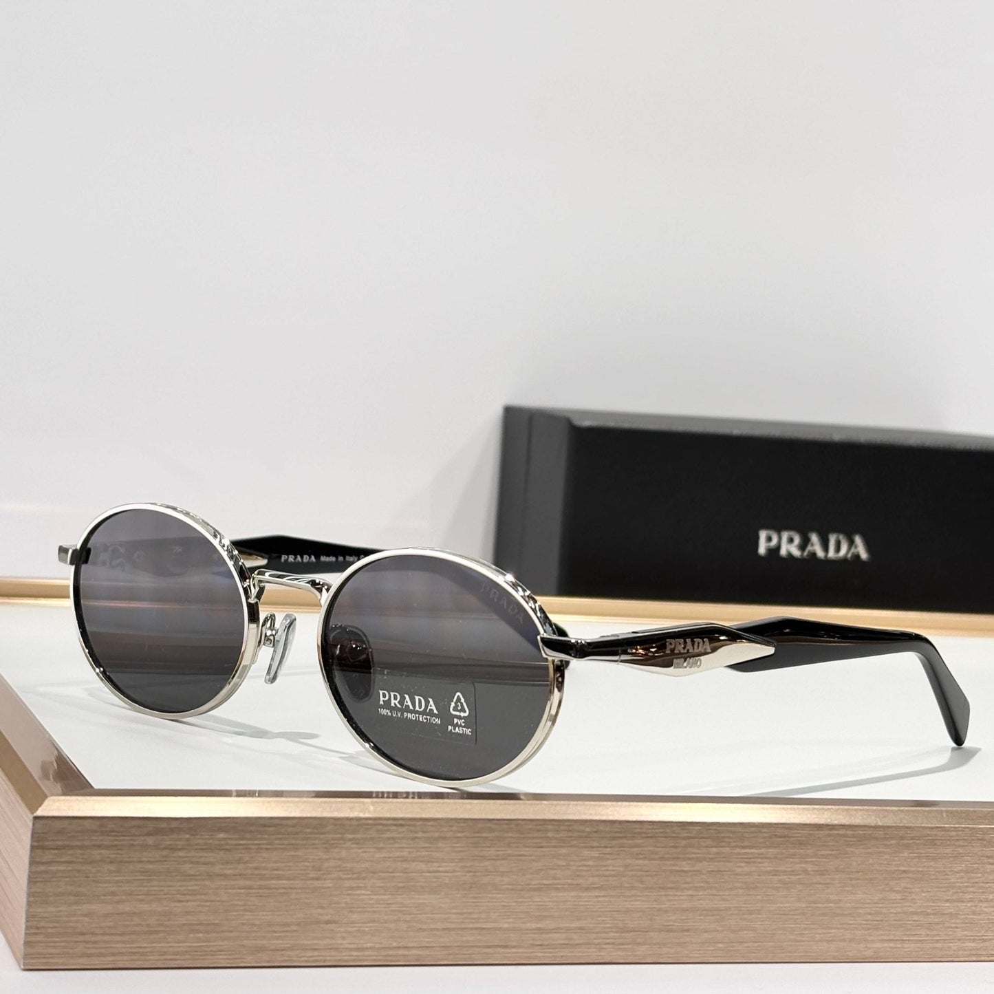 Prad Symbole Oval Metal - Vichyluxury