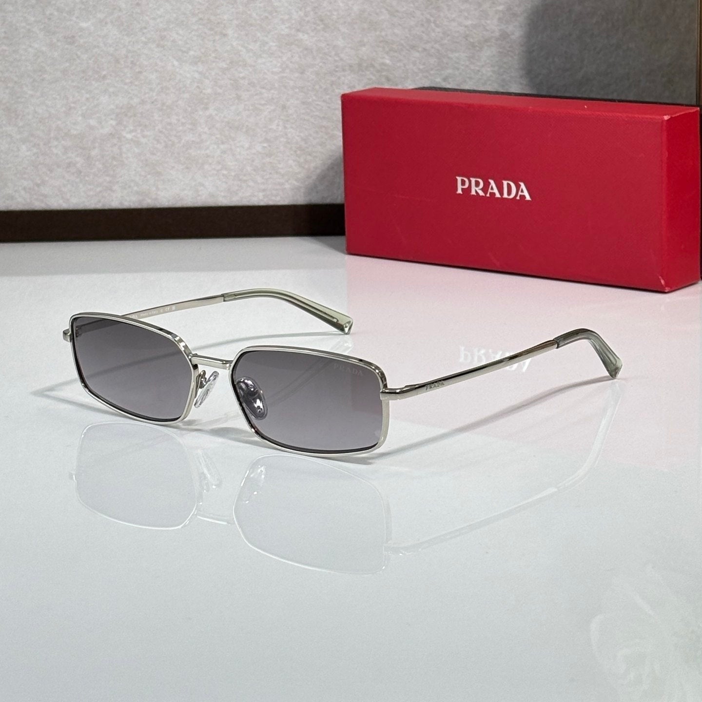 Prad Vintage Metal Rectangle - Vichyluxury