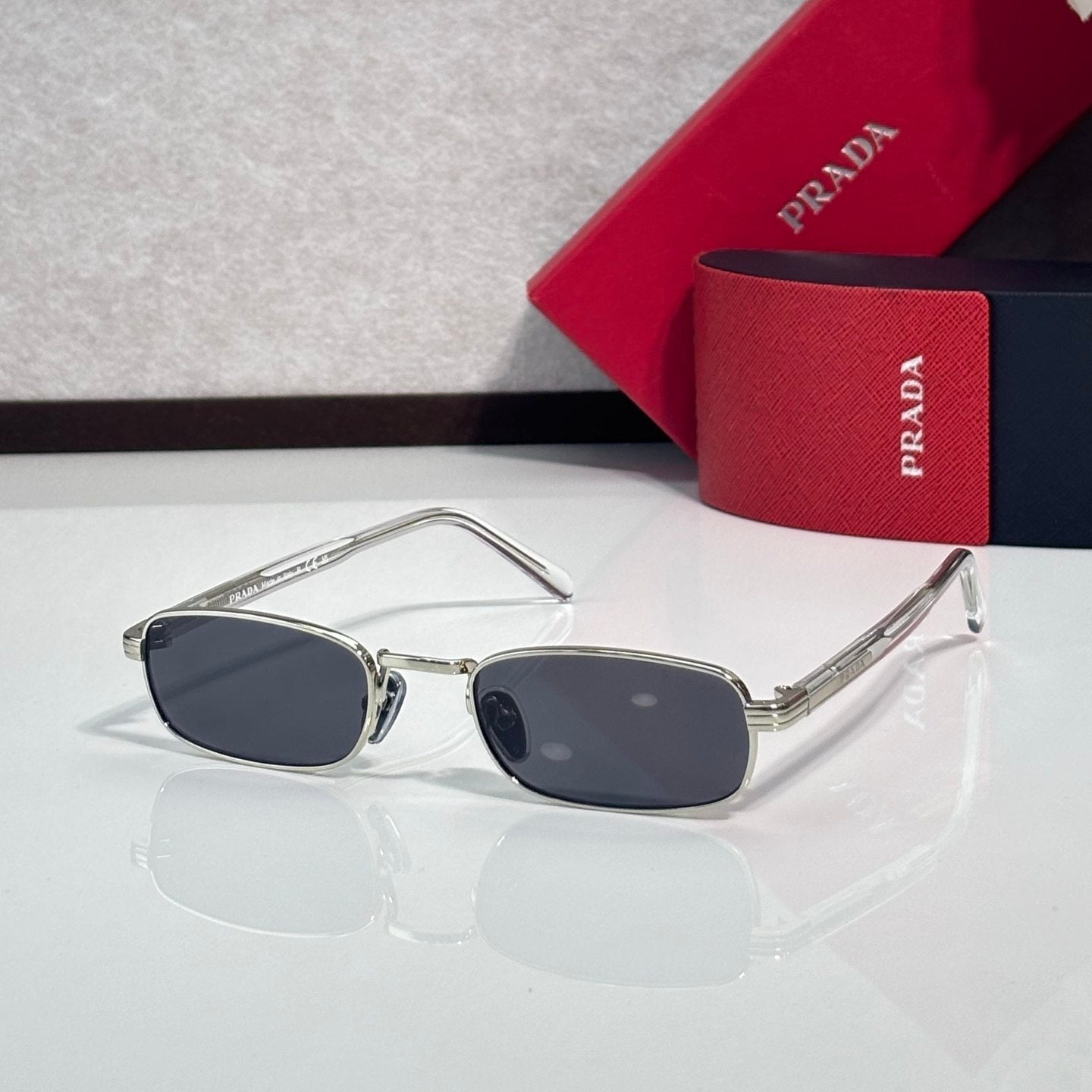 Prad Vintage Metal Rectangle - Vichyluxury
