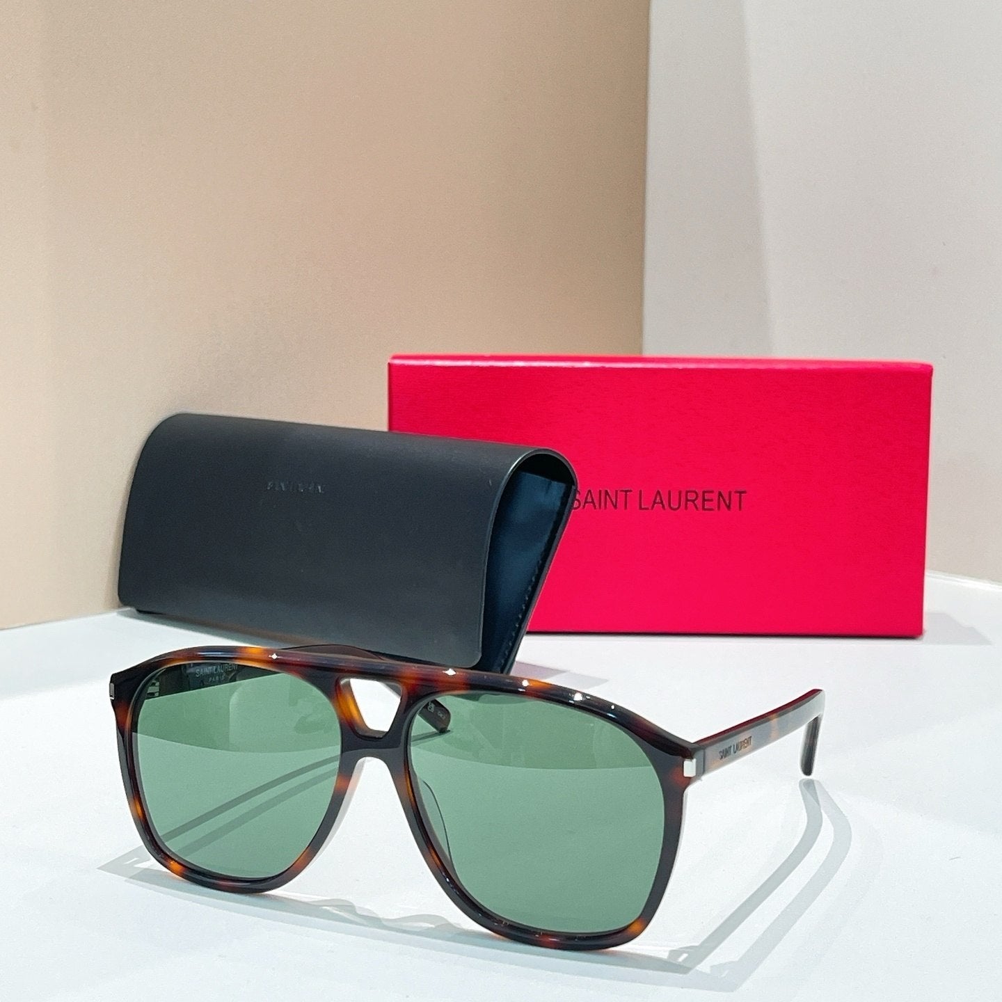 Sain Lauren Bold Aviator - Vichyluxury