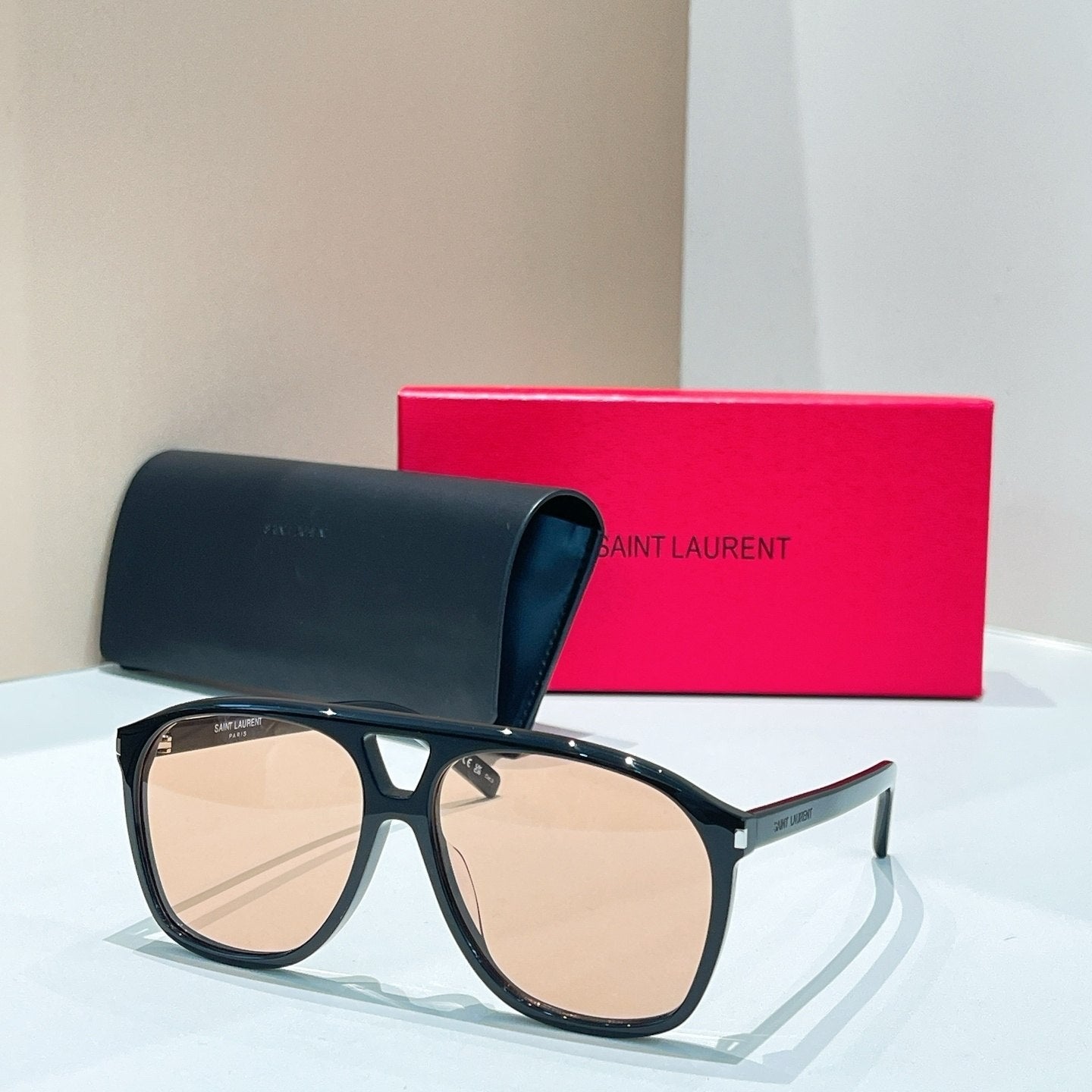 Sain Lauren Bold Aviator - Vichyluxury