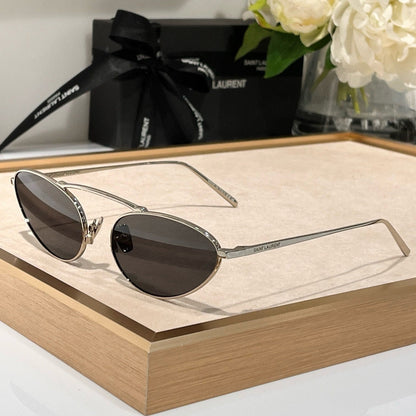 Sain Lauren Sleek Oval Aviator - Vichyluxury