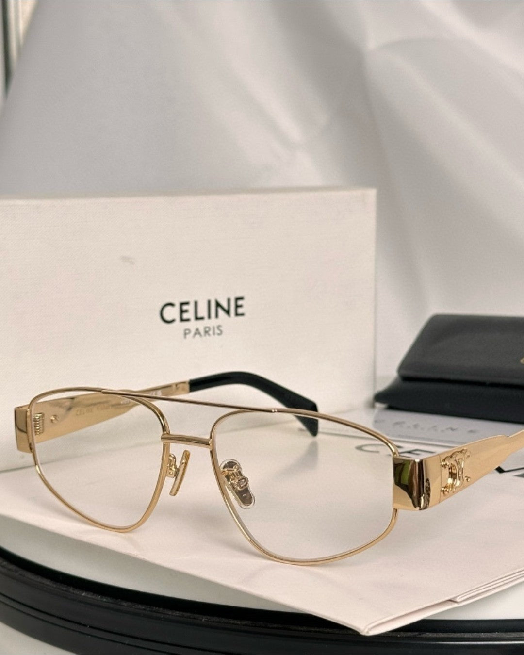 Selene Orlisse - Vichyluxury