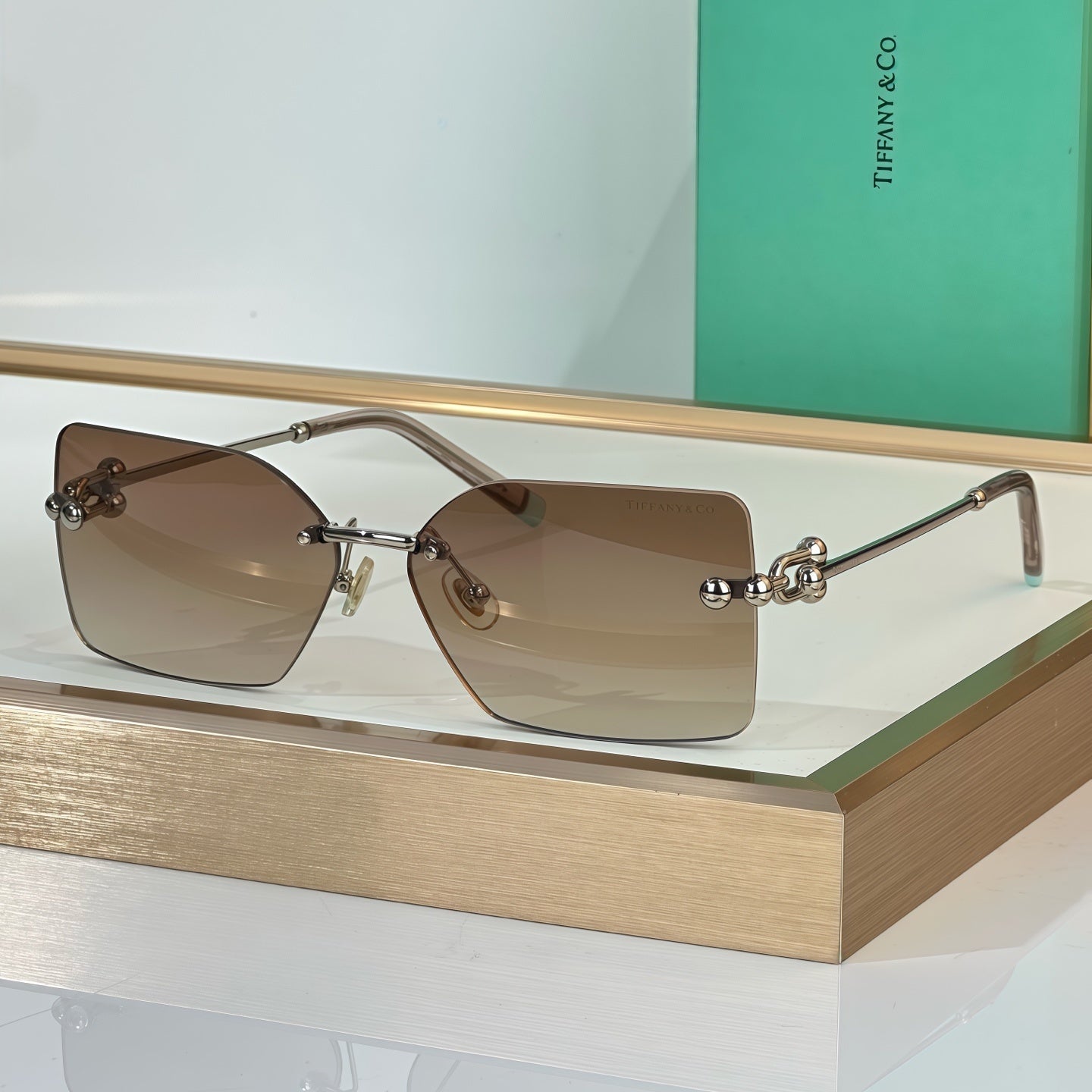 Tiff & Co. HardWear Rimless - Vichyluxury