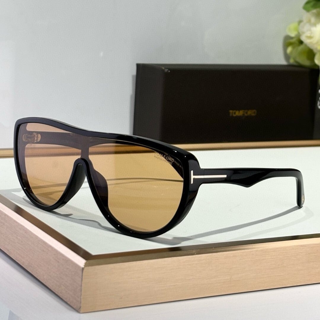 Tom Photochromic Shield - Vichyluxury