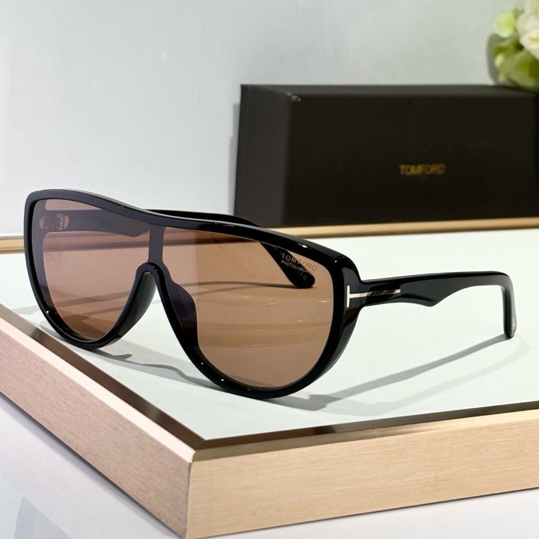 Tom Photochromic Shield - Vichyluxury