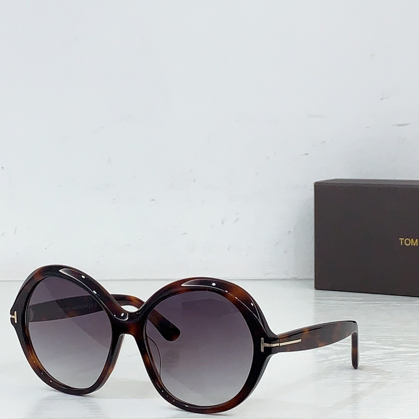 Tom Vintage Round - Vichyluxury