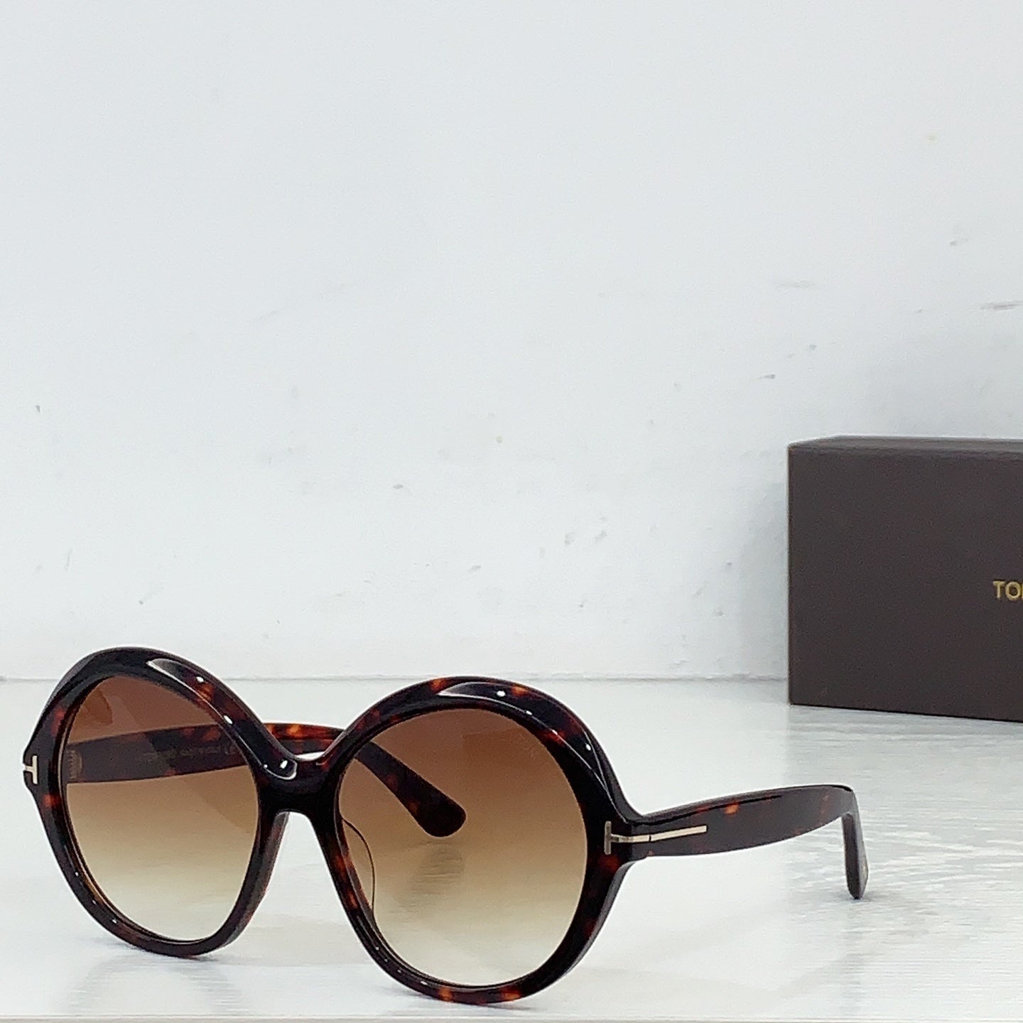 Tom Vintage Round - Vichyluxury