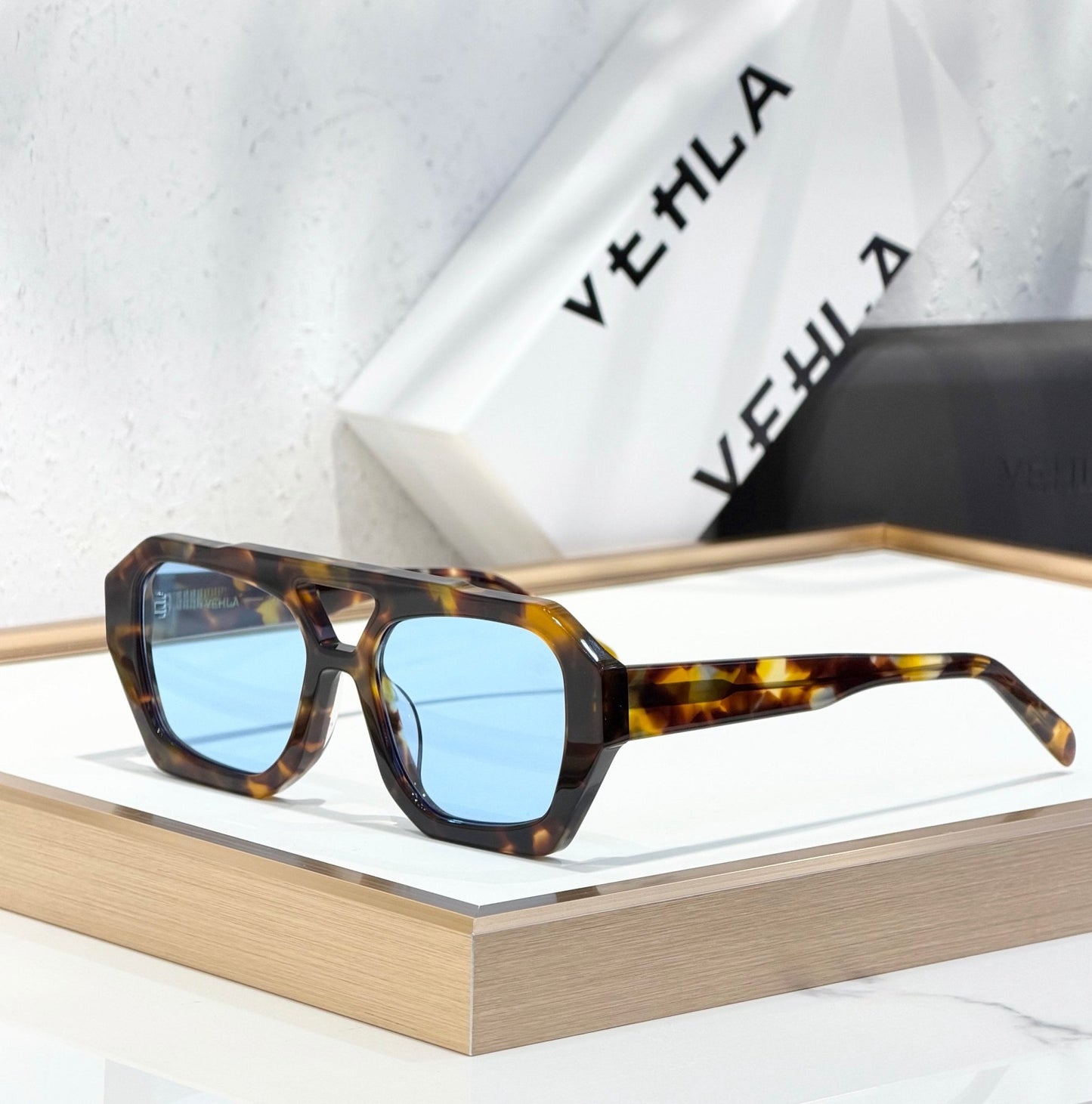 Vehla Bowie - Vichyluxury